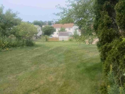 Lawn care service in West Chester Township, 45069