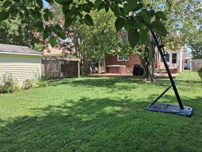 Lawn care service in Colonial Heights, 23834