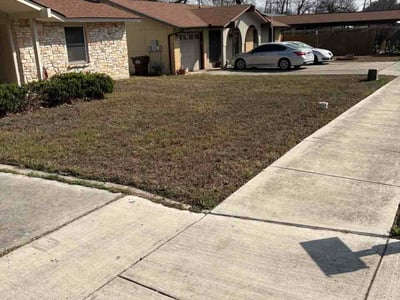 Lawn care service in San Antonio, 78239