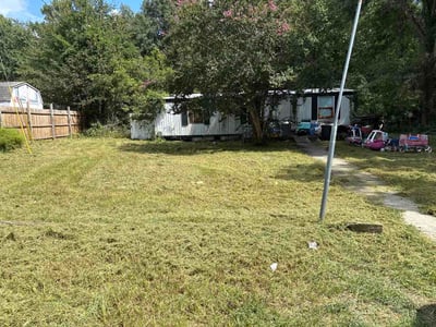Lawn care service in Lexington, 29072