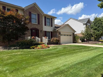 Lawn care service in Novi, 48375