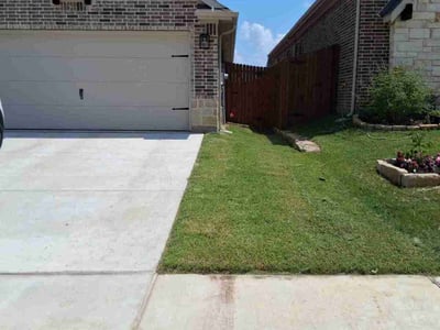 Lawn care service in Argyle, 76226