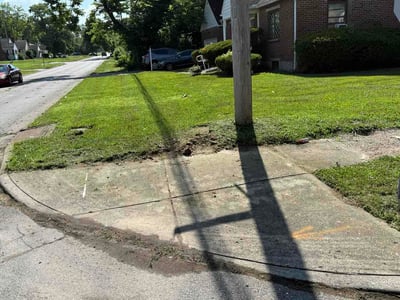 Lawn care service in Dayton, 45406