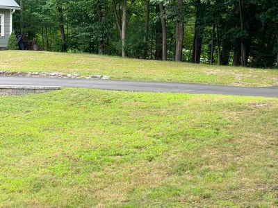 Lawn care service in Bedford, 03110