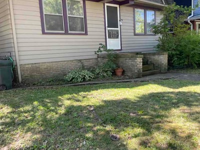 Lawn care service in Cleveland Heights, 44118
